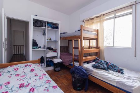 Casa à venda com 179m², 3 quartos e 6 vagasSuíte 3