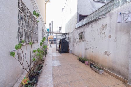 Casa à venda com 179m², 3 quartos e 6 vagasQuintal
