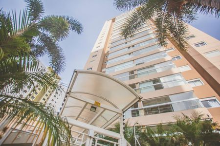 Apartamento à venda com 102m², 3 quartos e 2 vagasFachada