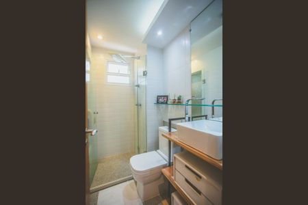 Apartamento à venda com 102m², 3 quartos e 2 vagasBanheiro