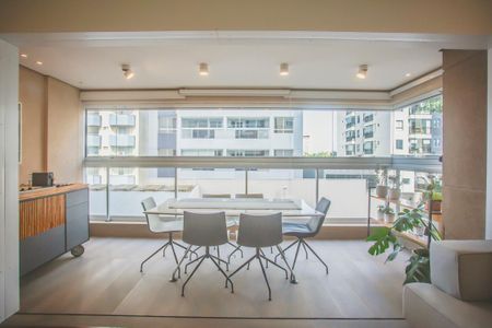 Apartamento à venda com 102m², 3 quartos e 2 vagasSala