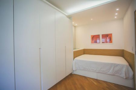 Apartamento à venda com 102m², 3 quartos e 2 vagasSuíte
