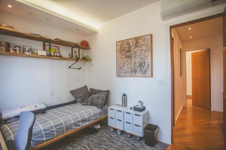 Apartamento à venda com 102m², 3 quartos e 2 vagasQuarto 2