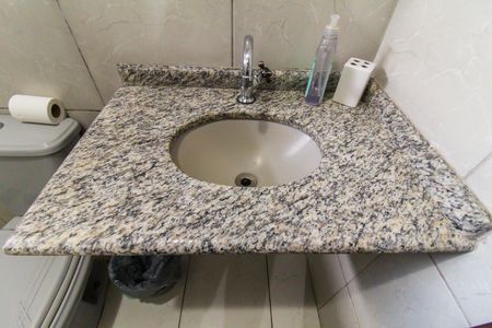 Casa para alugar com 200m², 4 quartos e 1 vagaBanheiro 2