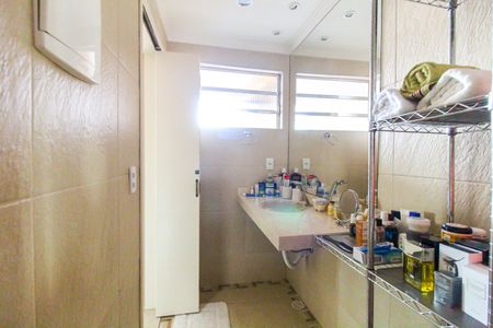 Casa para alugar com 200m², 4 quartos e 1 vagaCobertura - Banheiro