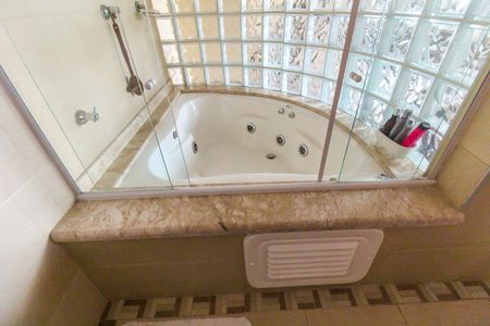 Casa para alugar com 200m², 4 quartos e 1 vagaCobertura - Banheiro