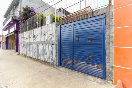 Casa para alugar com 200m², 4 quartos e 1 vagaFachada + Placa