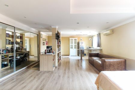 Casa para alugar com 200m², 4 quartos e 1 vagaCobertura