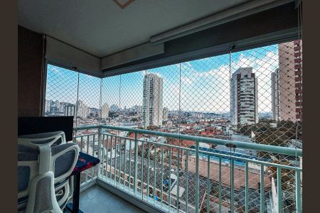 Apartamento à venda com 57m², 2 quartos e 1 vaga Apartamento à venda com 57m², 2 quartos e 1 vagaVaranda