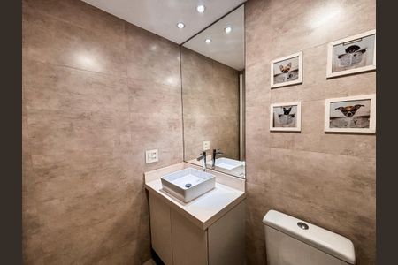 Apartamento à venda com 57m², 2 quartos e 1 vaga Apartamento à venda com 57m², 2 quartos e 1 vagaBanheiro