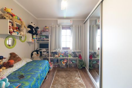 Casa à venda com 244m², 3 quartos e 2 vagasQuarto 1