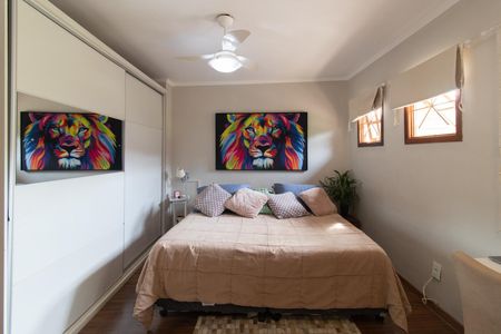 Casa à venda com 244m², 3 quartos e 2 vagasSuíte