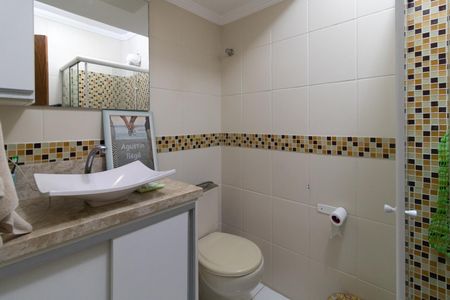 Casa à venda com 244m², 3 quartos e 2 vagasBanheiro Social