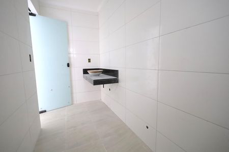 Banheiro da Suíte 2 de casa à venda com 3 quartos, 160m² em Parque Novo Oratório, Santo André