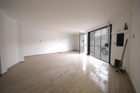Garagem de casa à venda com 3 quartos, 160m² em Parque Novo Oratório, Santo André