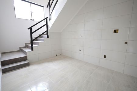 Casa à venda com 160m², 3 quartos e 2 vagas Casa à venda com 160m², 3 quartos e 2 vagasÁrea de serviço