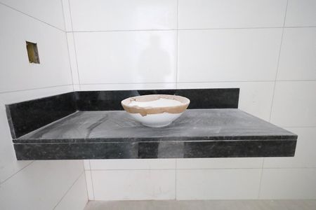 Casa à venda com 160m², 3 quartos e 2 vagas Casa à venda com 160m², 3 quartos e 2 vagasBanheiro da Suíte 2