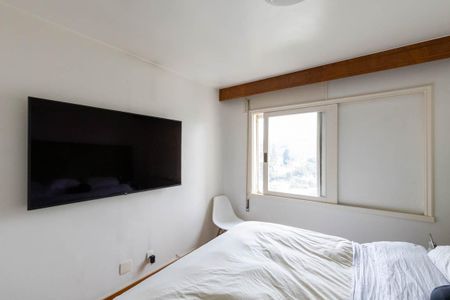 Apartamento à venda com 186m², 4 quartos e 2 vagas Apartamento à venda com 186m², 4 quartos e 2 vagas Suíte