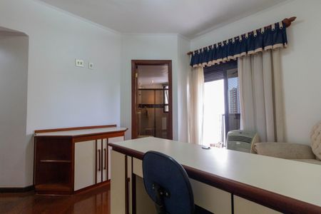 Apartamento para alugar com 176m², 3 quartos e 3 vagas Apartamento para alugar com 176m², 3 quartos e 3 vagasSuíte 2