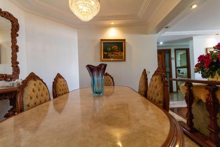 Apartamento para alugar com 176m², 3 quartos e 3 vagas Apartamento para alugar com 176m², 3 quartos e 3 vagasSala de Jantar