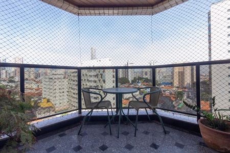 Apartamento para alugar com 176m², 3 quartos e 3 vagas Apartamento para alugar com 176m², 3 quartos e 3 vagasVaranda 1