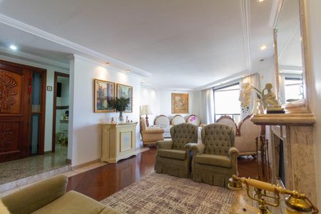 Apartamento para alugar com 176m², 3 quartos e 3 vagas Apartamento para alugar com 176m², 3 quartos e 3 vagasSala