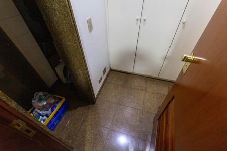Apartamento para alugar com 176m², 3 quartos e 3 vagas Apartamento para alugar com 176m², 3 quartos e 3 vagasÁrea de Serviço