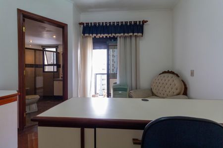 Apartamento para alugar com 176m², 3 quartos e 3 vagas Apartamento para alugar com 176m², 3 quartos e 3 vagasSuíte 2