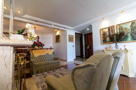 Apartamento para alugar com 176m², 3 quartos e 3 vagas Apartamento para alugar com 176m², 3 quartos e 3 vagasSala