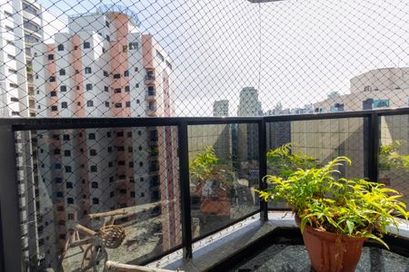 Apartamento para alugar com 176m², 3 quartos e 3 vagas Apartamento para alugar com 176m², 3 quartos e 3 vagasVaranda 2