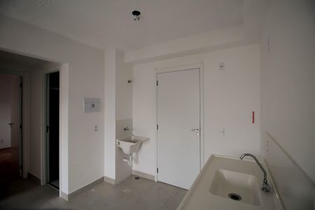 Apartamento para alugar com 35m², 2 quartos e sem vaga Apartamento para alugar com 35m², 2 quartos e sem vagaCozinha e Área de Serviço