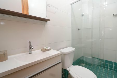 Banheiro Social de kitnet/studio para alugar com 1 quarto, 35m² em Barra da Tijuca, Rio de Janeiro