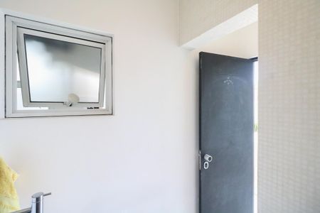 Casa à venda com 332m², 3 quartos e 2 vagas Casa à venda com 332m², 3 quartos e 2 vagasLavabo do Escritório