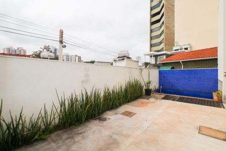 Casa à venda com 332m², 3 quartos e 2 vagas Casa à venda com 332m², 3 quartos e 2 vagasQuintal e Piscina