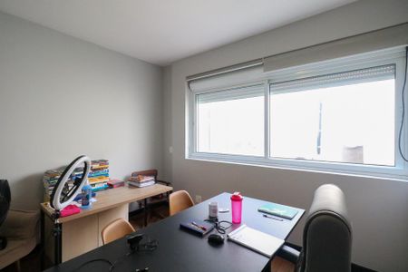 Casa à venda com 332m², 3 quartos e 2 vagas Casa à venda com 332m², 3 quartos e 2 vagasQuarto 2