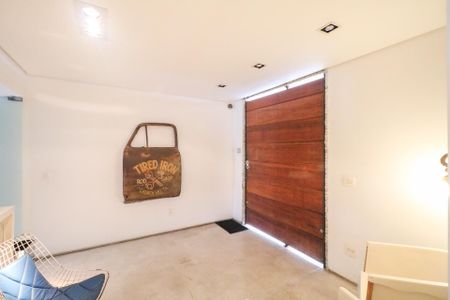 Casa à venda com 332m², 3 quartos e 2 vagas Casa à venda com 332m², 3 quartos e 2 vagasHall de entrada