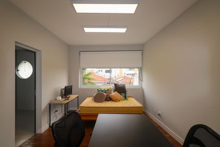 Casa à venda com 332m², 3 quartos e 2 vagas Casa à venda com 332m², 3 quartos e 2 vagasSuíte