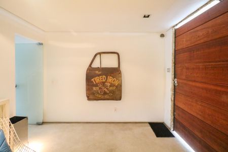 Casa à venda com 332m², 3 quartos e 2 vagas Casa à venda com 332m², 3 quartos e 2 vagasHall de entrada