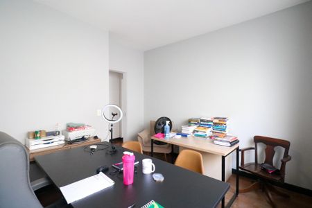 Casa à venda com 332m², 3 quartos e 2 vagas Casa à venda com 332m², 3 quartos e 2 vagasQuarto 2