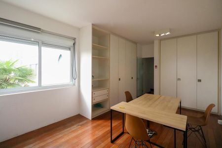 Casa à venda com 332m², 3 quartos e 2 vagas Casa à venda com 332m², 3 quartos e 2 vagasQuarto 1