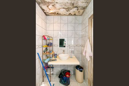 Casa à venda com 325m², 4 quartos e 3 vagasBanheiro da Suíte 1