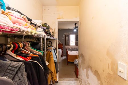 Casa à venda com 325m², 4 quartos e 3 vagasCloset da Suíte