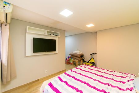 Casa à venda com 325m², 4 quartos e 3 vagasCasa 2 - Quarto 1