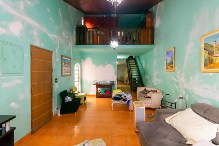 Casa à venda com 325m², 4 quartos e 3 vagasSala