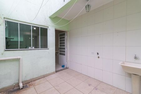 Casa à venda com 100m², 2 quartos e 2 vagasÁrea de Serviço