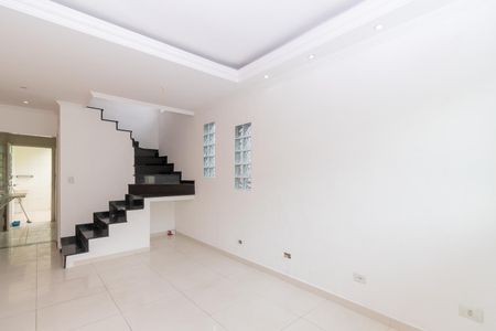 Sala de casa à venda com 2 quartos, 100m² em Jardim Nordeste, São Paulo