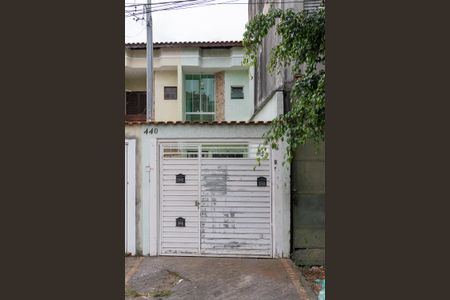 Casa à venda com 100m², 2 quartos e 2 vagasFachada