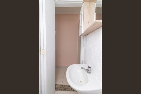 Casa à venda com 100m², 2 quartos e 2 vagasLavabo