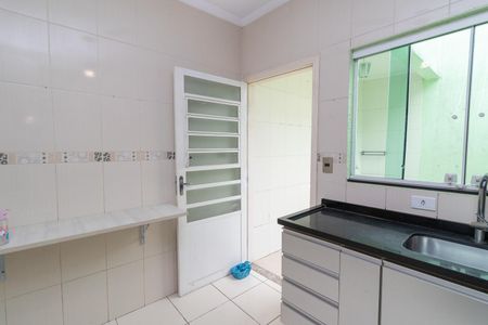 Casa à venda com 100m², 2 quartos e 2 vagasCozinha