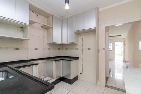 Casa à venda com 100m², 2 quartos e 2 vagasCozinha